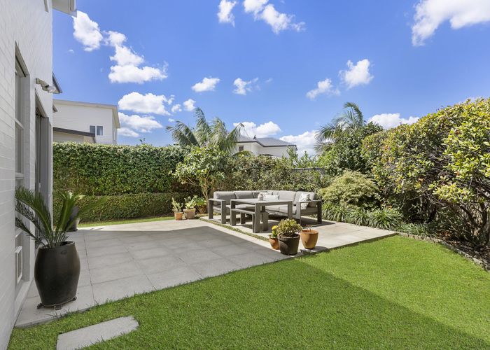  at 86 Barbarich Drive, Stonefields, Auckland