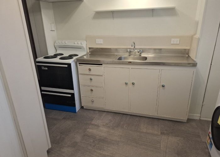  at 1/4 Kitchener Street, Claudelands, Hamilton, Waikato
