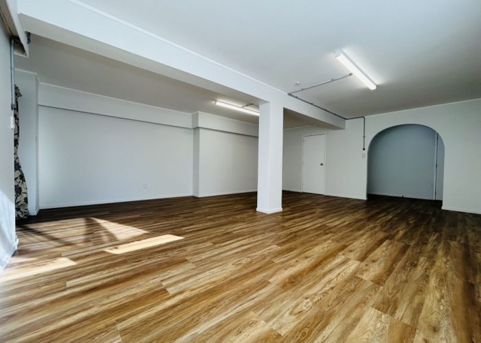  at 39 Pemberton Ave, Bayview, North Shore City, Auckland