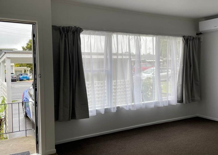  at 2/22 Coronation Road, Hillcrest, North Shore City, Auckland