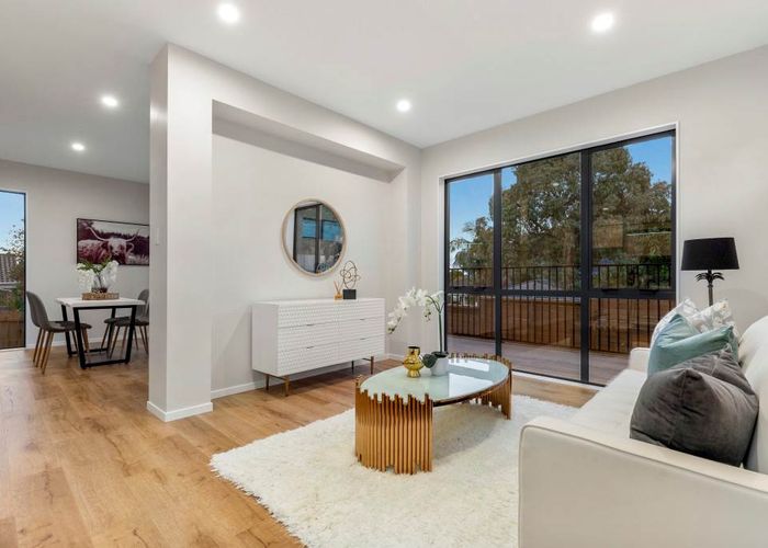 Free property data for 51 Reynella Drive, Massey, Auckland homes.co.nz