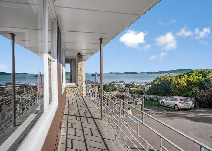  at 25 Bushey Way, Maungaraki, Lower Hutt, Wellington