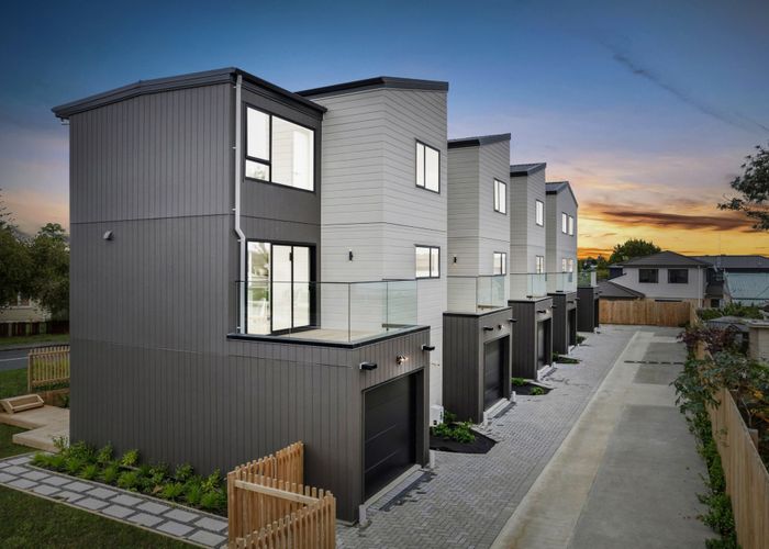  at 128 Kervil Avenue, Te Atatu Peninsula, Waitakere City, Auckland