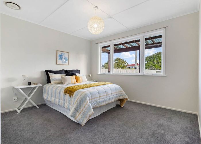  at 22 Taylor Street, Blockhouse Bay, Auckland City, Auckland