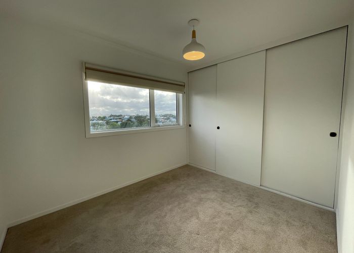  at 4/160 Kepa Road, Orakei, Auckland City, Auckland