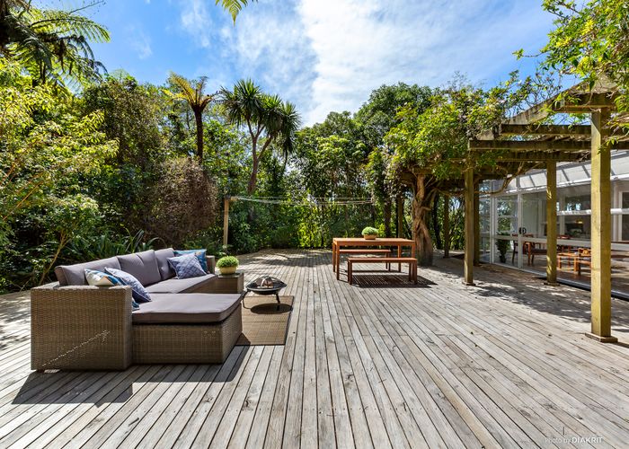  at 54 Homewood Crescent, Karori, Wellington