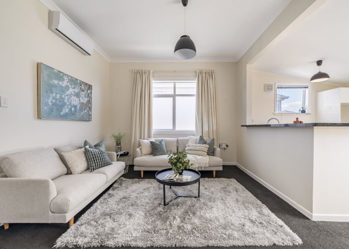  at 11 Beach Street, Petone, Lower Hutt
