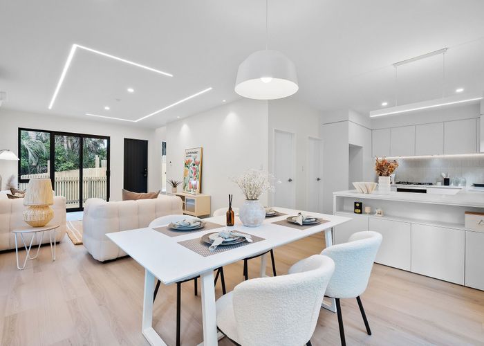  at 129 Arran Road, Browns Bay, North Shore City, Auckland