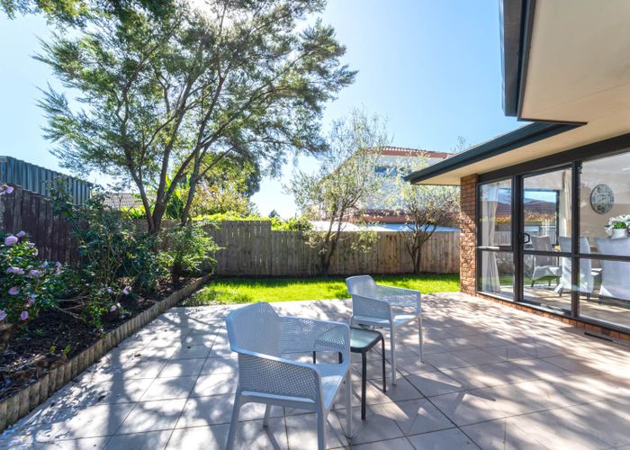  at 17 Copplestone Place, New Lynn, Auckland