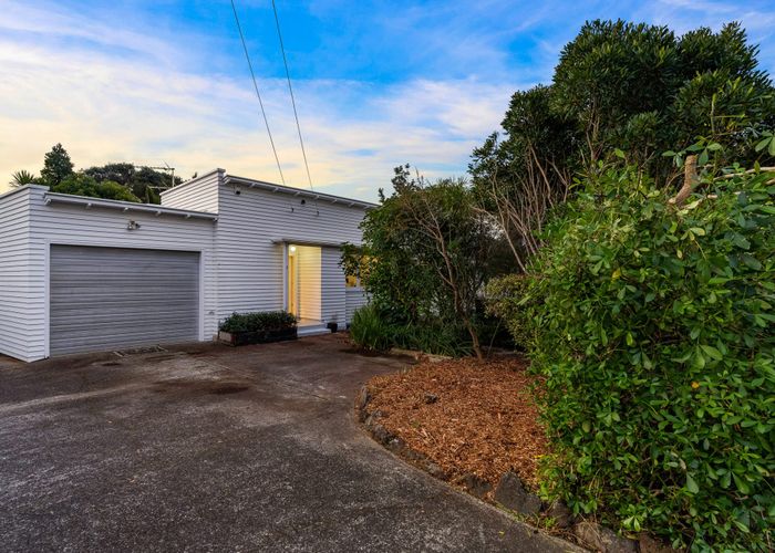  at 2 Martin Avenue, Mount Albert, Auckland City, Auckland