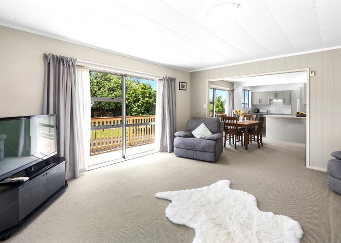  at 16 Lake Ora Road, Kamo, Whangarei