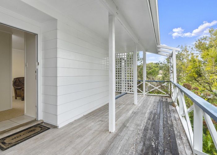  at 1 Denver Avenue, Sunnyvale, Auckland