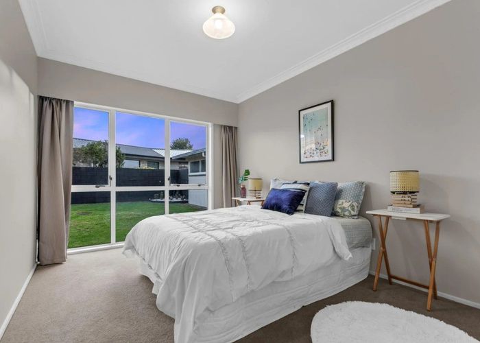  at 6 Lakeside Drive, Pahurehure, Papakura, Auckland