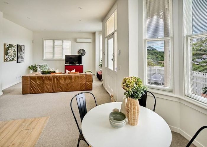  at 10 Stanley Street, Berhampore, Wellington, Wellington