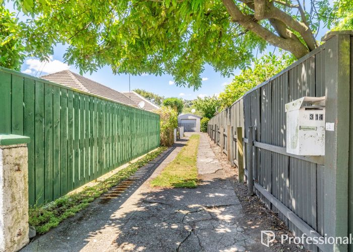  at 2/314 Fergusson Drive, Heretaunga, Upper Hutt, Wellington