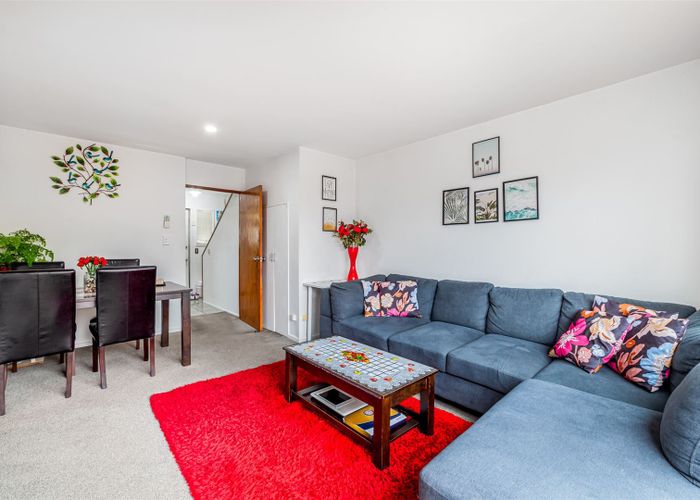  at 4/30 Picton Avenue, Riccarton, Christchurch