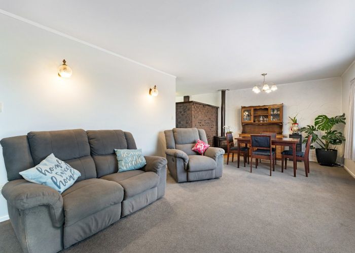  at 2/23 Berwyn Avenue, Takanini, Papakura, Auckland
