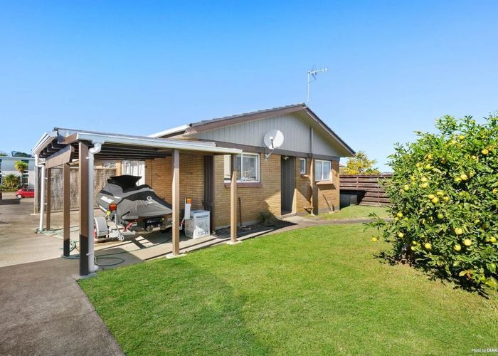  at 22B Vanbrugh Place, Bucklands Beach, Manukau City, Auckland