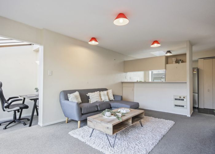  at 33E Peverel Street, Riccarton, Christchurch