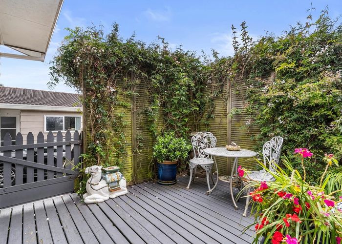  at 2/50 Finlayson Avenue, Clendon Park, Auckland