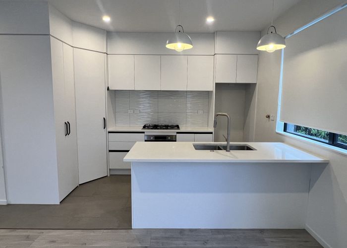  at 4E Montmere Ave, Te Atatu Peninsula, Waitakere City, Auckland