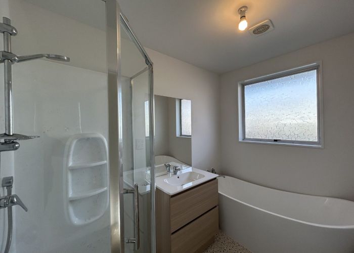  at 2/202 Sawyers Arms Road, Bishopdale, Christchurch City, Canterbury