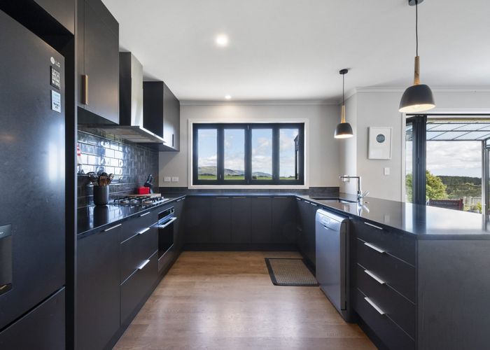  at 18 Varsity Heights, Fitzherbert, Palmerston North