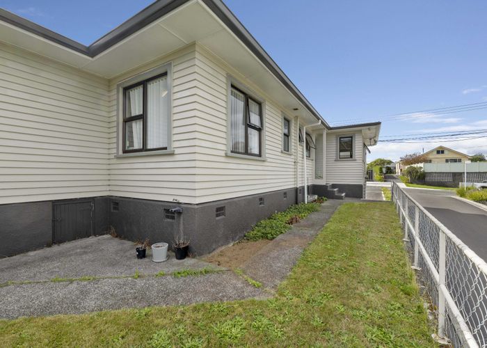  at 126 Brooklands Road, Brooklands, New Plymouth, Taranaki