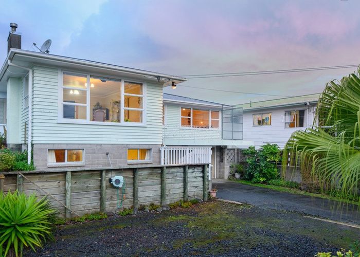  at 144 Whitney Street, Blockhouse Bay, Auckland