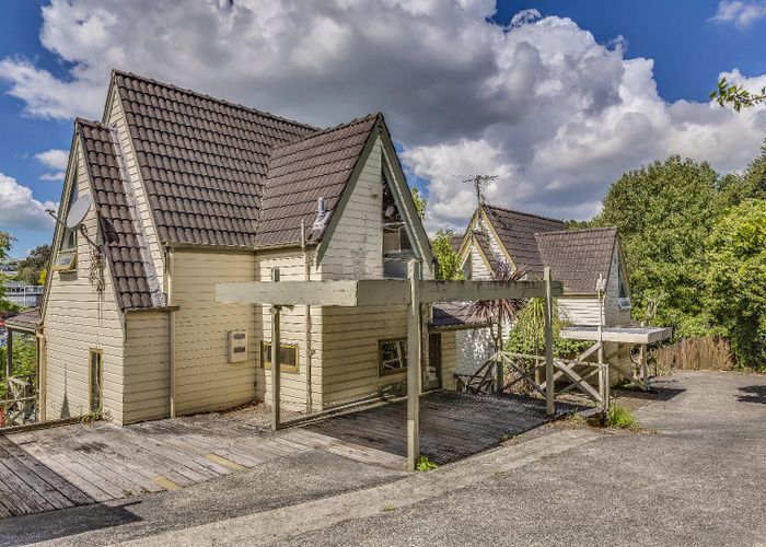  at 2/27 Windsor Street, Parnell, Auckland