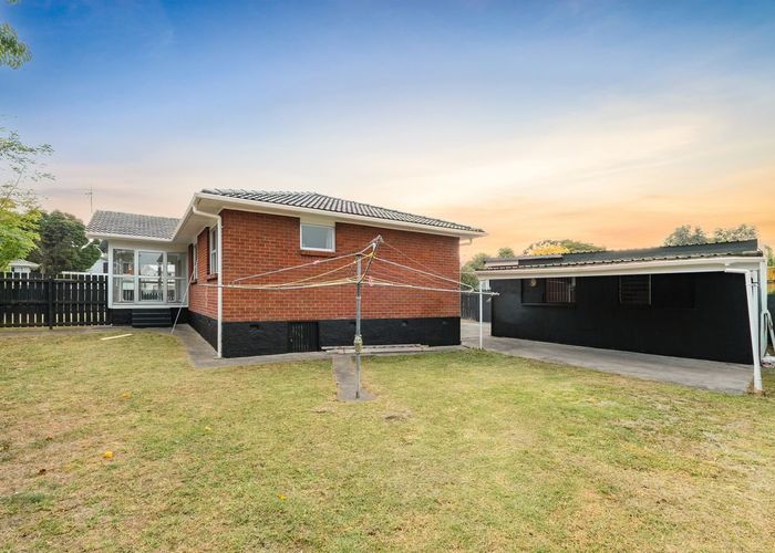  at 15 Burndale Terrace, Manurewa, Manukau City, Auckland
