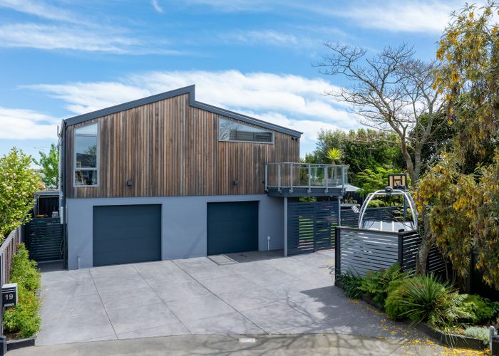  at 19 Abbotts Place, Avonhead, Christchurch City, Canterbury