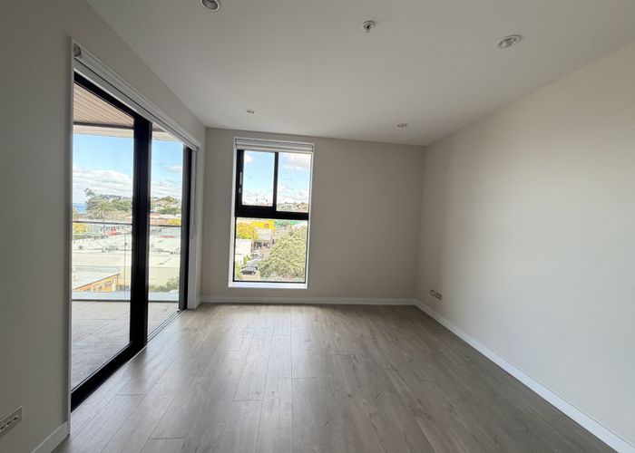  at 409/4 Bute Road, Browns Bay, North Shore City, Auckland