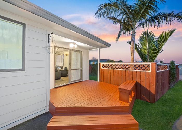  at 2/8 Martha Lane, Weymouth, Manukau City, Auckland