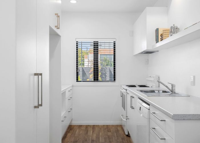  at 10/140 Office Road, Merivale, Christchurch City, Canterbury