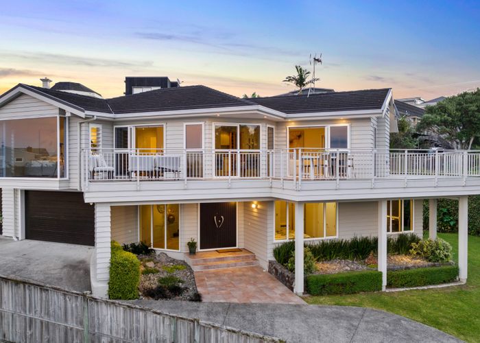  at 88 Churchill Road, Murrays Bay, Auckland