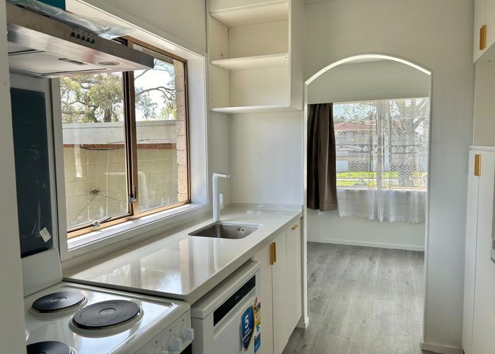 at 13A Ballater Place, Highland Park, Auckland