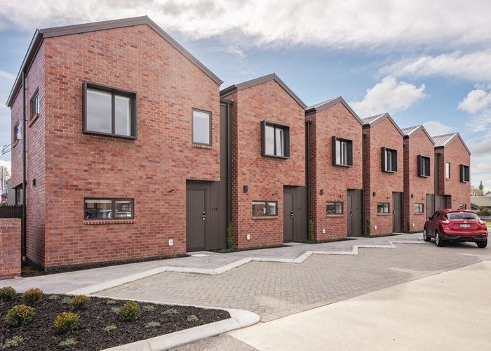  at 2/9 Vesty Avenue, Hillcrest, Hamilton, Waikato