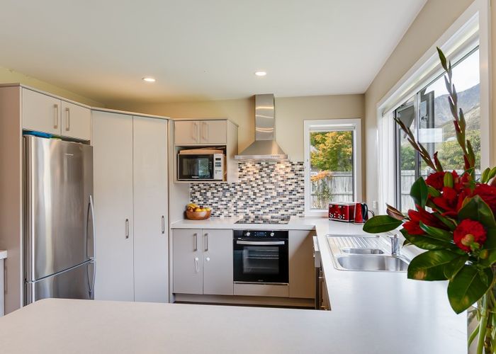 at 8 Herries Lane, Lake Hayes, Queenstown
