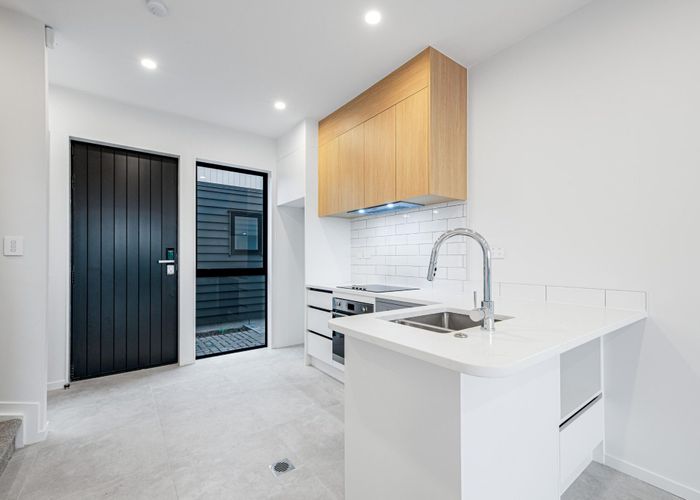  at Lot 7, 82 Rosewarne Crescent, Glendene, Waitakere City, Auckland