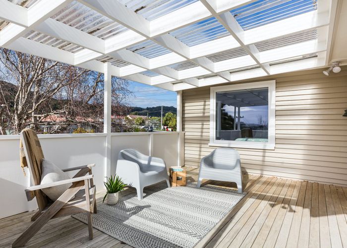  at 3 Bell Street, Tawa, Wellington