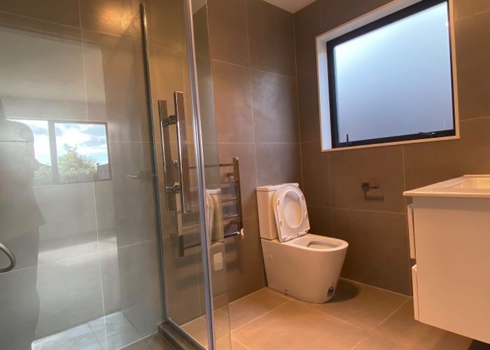  at 31B Weldene Avenue, Glenfield, North Shore City, Auckland
