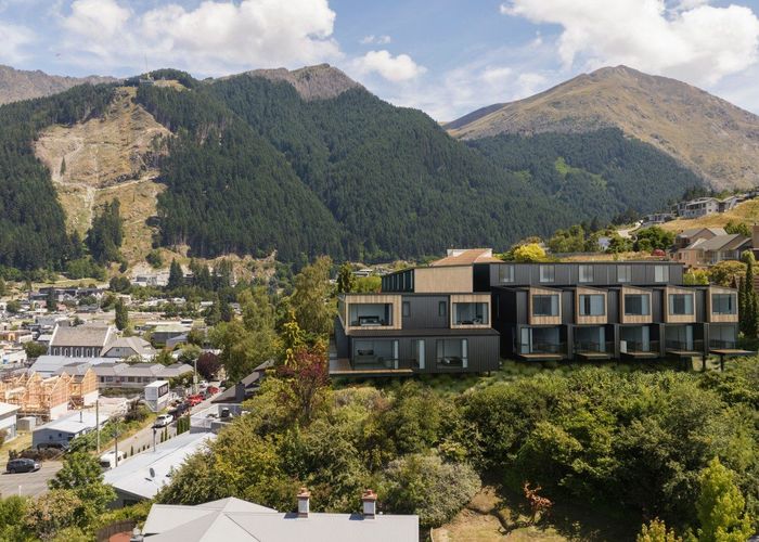  at 7 Salmond Place, Town Centre, Queenstown-Lakes, Otago
