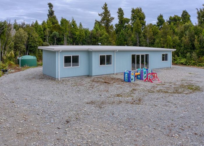  at 6 Sadler Place, Hokitika, Westland, West Coast