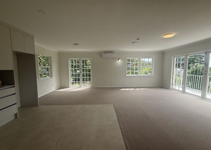  at 82 Woodlands Crescent, Browns Bay, North Shore City, Auckland