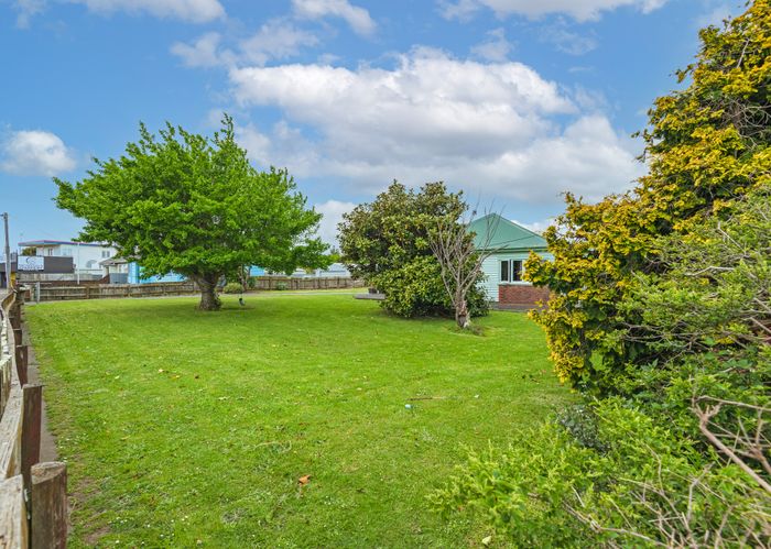  at 19 Johnston Street, Foxton, Foxton