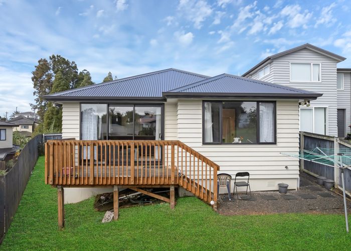  at 2/65E Metcalfe Road, Ranui, Waitakere City, Auckland