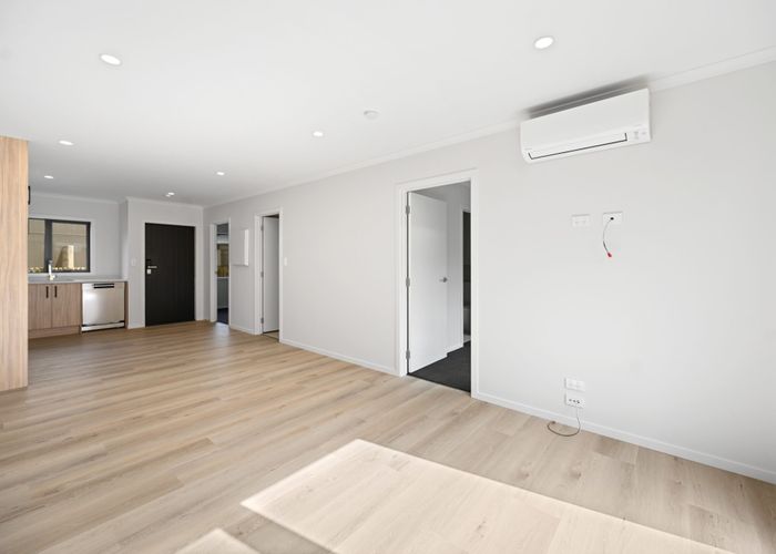  at 11/425 Dey Street, Hamilton East, Hamilton, Waikato