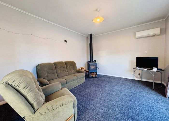  at 15 Centennial Ave, Riccarton, Christchurch City, Canterbury