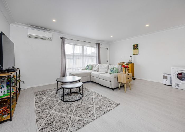 at 2/40 Panama Road, Mount Wellington, Auckland City, Auckland